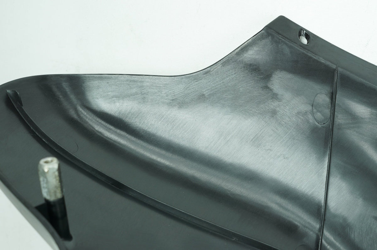 03 Harley Touring Electra Glide Ultra Front Outer Batwing Fairing Cover SCRATCH