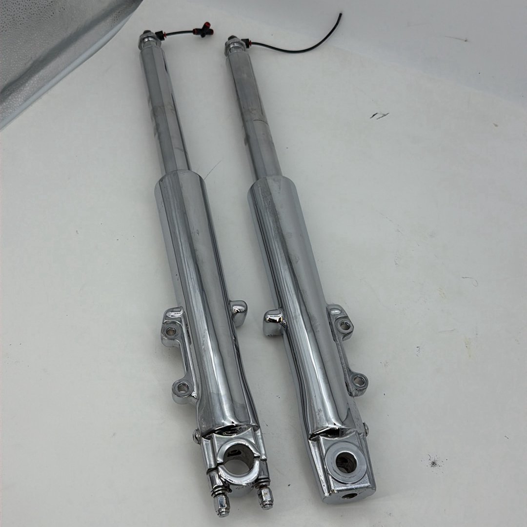 1999 - 2006 Harley-Davidson Touring Road King Front Left & Right Fork Legs Sliders  	46495-00