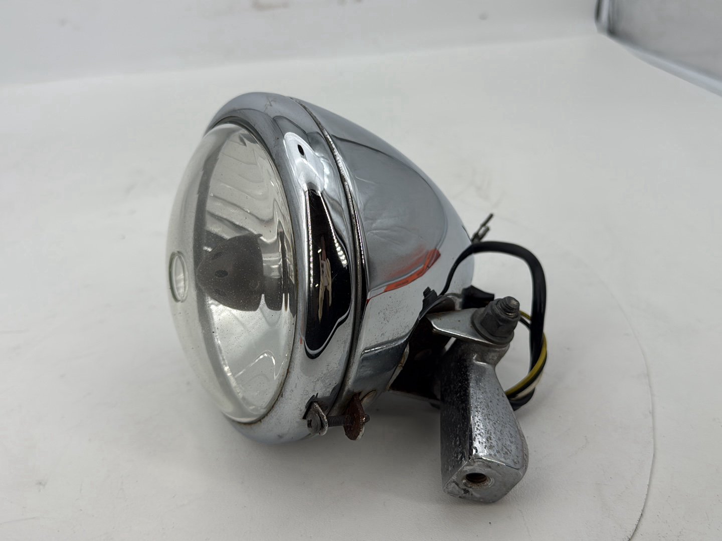 2004 - 2013 Harley-Davidson Sportster 883 Custom Headlight Headlamp Head Light Halogen  	69681-04A