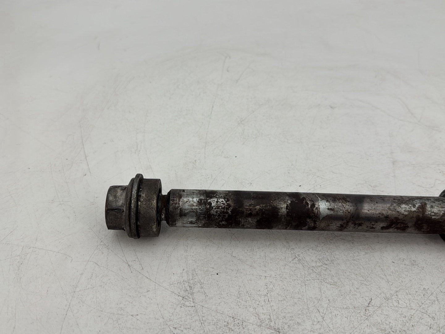1999 - 2006 Harley-Davidson Dyna Super Glide Rear Wheel Axle Bolt Shaft 41114-06