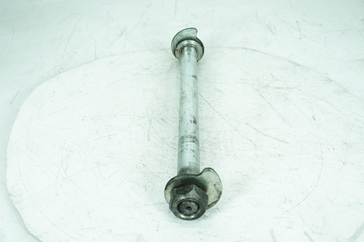 2007 - 2016 Harley-Davidson Touring CVO Street Glide Screamin Rear Wheel Axle Bolt Shaft 41056-09