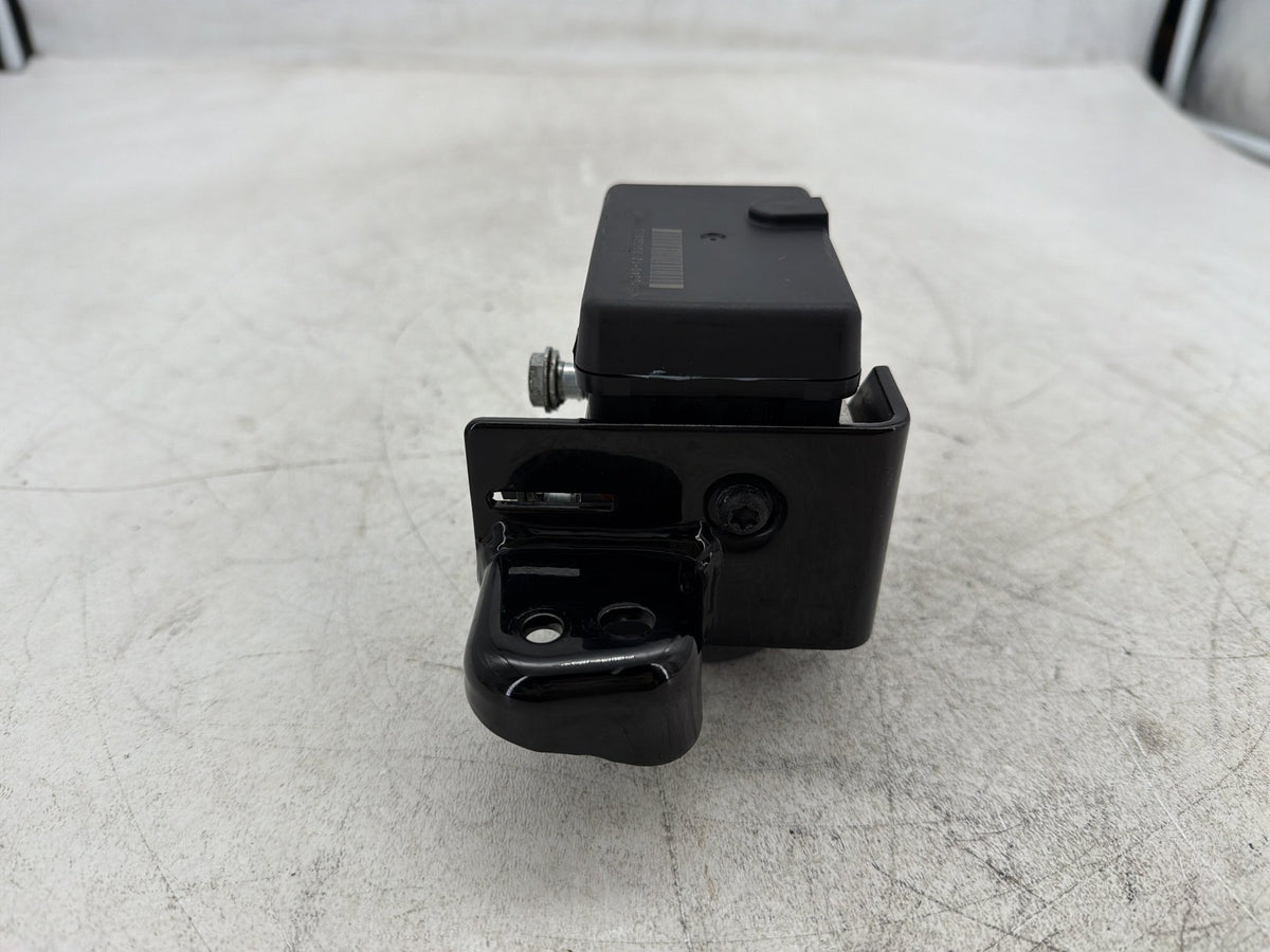 2012 Harley Dyna Fat Bob FXDF 103 OEM ABS Brake Pump & Control Module
