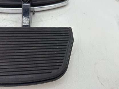 2007 Harley Touring FLHTCU Electra Glide Ultra OEM Left Right Driver & Pass Floorboard Foot Rest