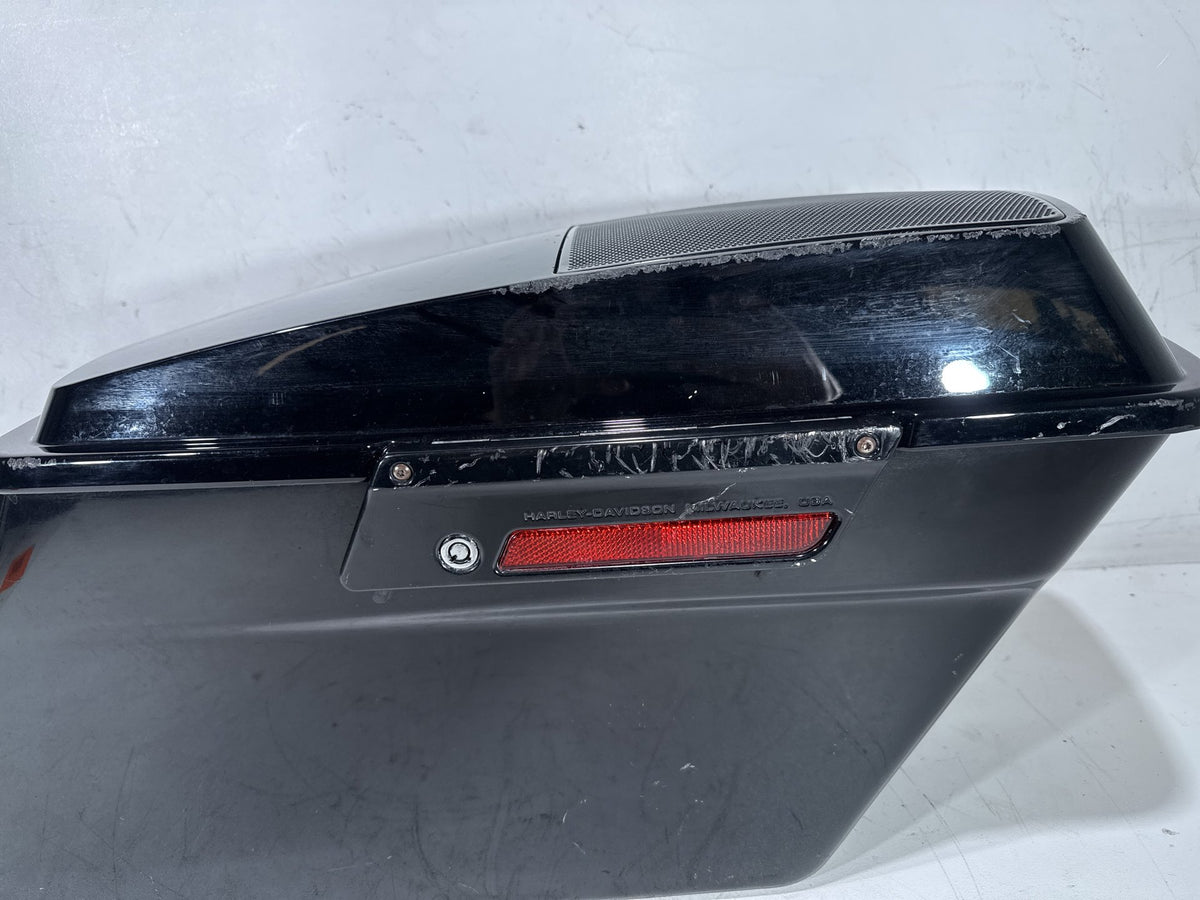 2006 Harley Street Glide Touring FLHX OEM Right 1 Saddlebag Luggage NO Key