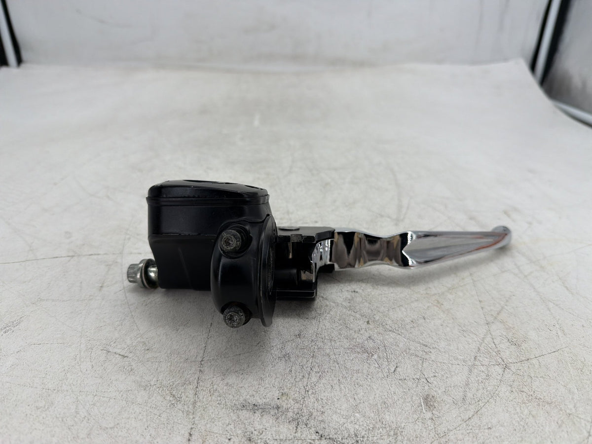 2004 Harley Heritage Softail Classic OEM Front Right Brake Lever Master Cylinder