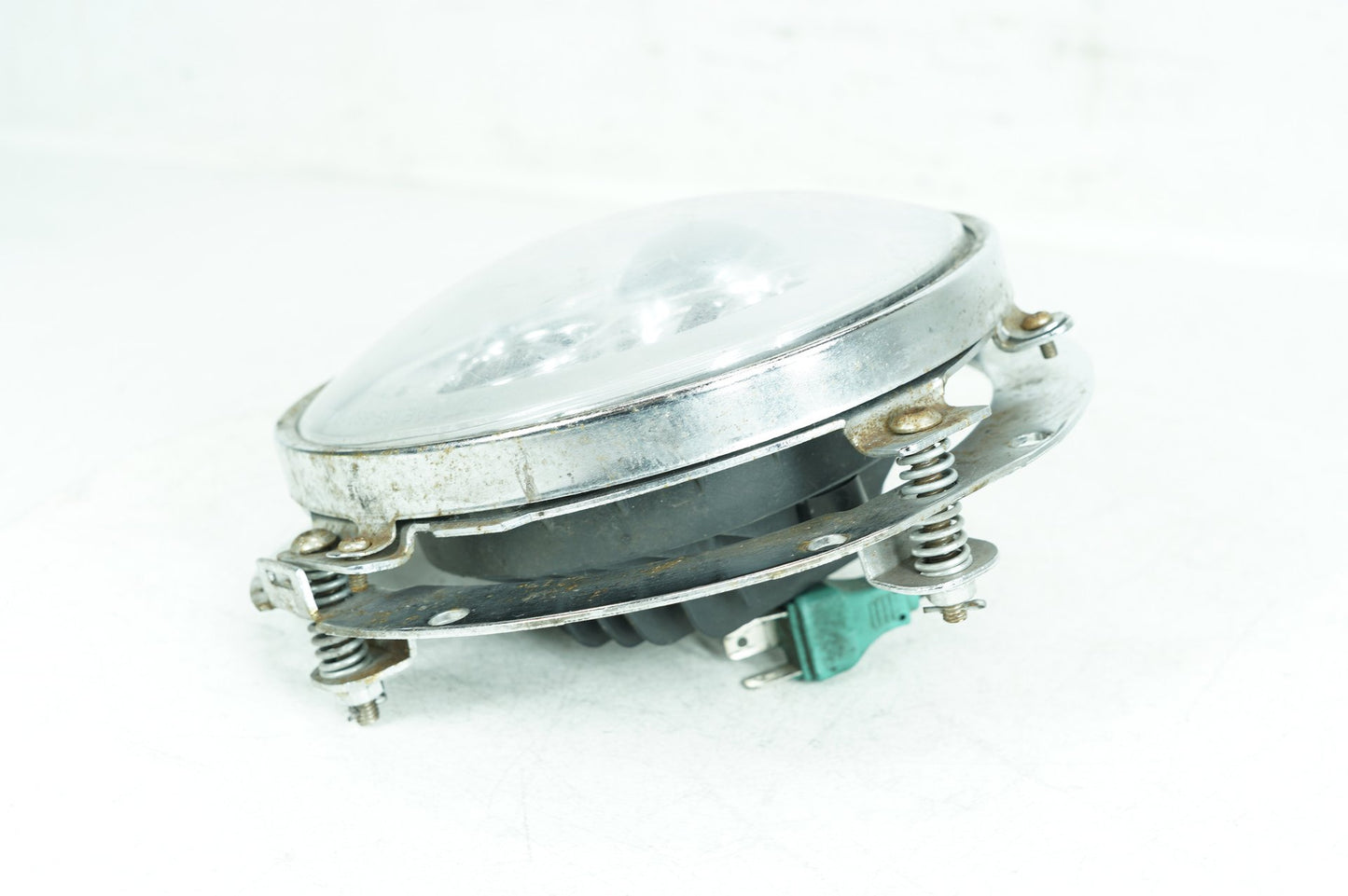 2007 - 2012 Harley-Davidson Touring Street Glide Headlight Headlamp Head Lamp Light LED  	68342-05