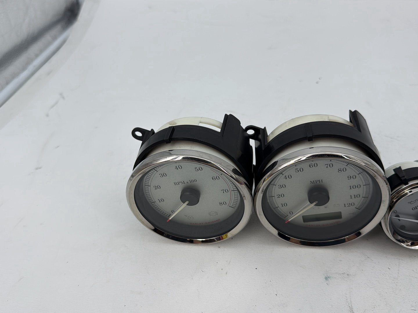 2013 Harley Street Glide Touring FLHX OEM Air Oil Volt Fuel Tacho Speedo Gauges