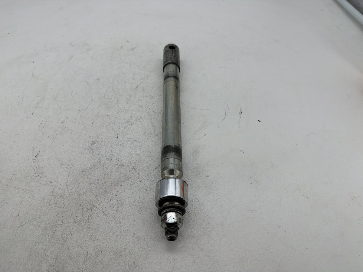 2002 Harley Electra Glide Touring Classic OEM Front Wheel Axle Bolt Shaft
