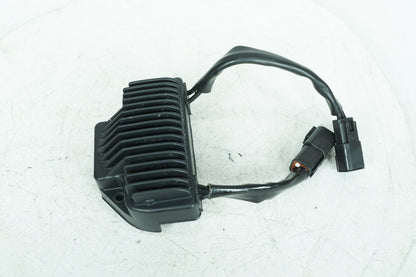 1999 - 2006 Harley-Davidson Dyna Super Glide Voltage Regulator Rectifier   	74631-06