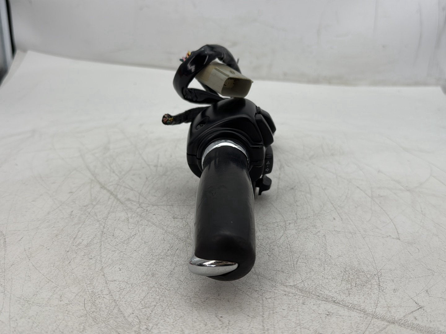 2010 Harley Street Glide Touring FLHX OEM Left Turn Signal Headlight Switches Controls