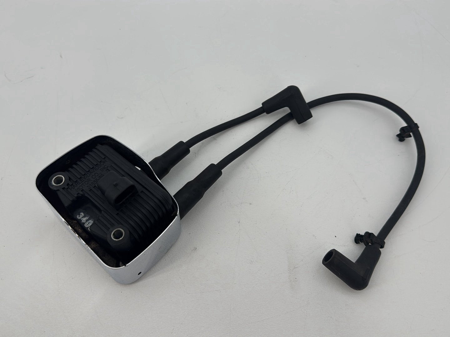 1999 - 2006 Harley-Davidson Dyna Low Rider Ignition Coil Spark Plugs Cable w/ Cap Trim Cover Panel