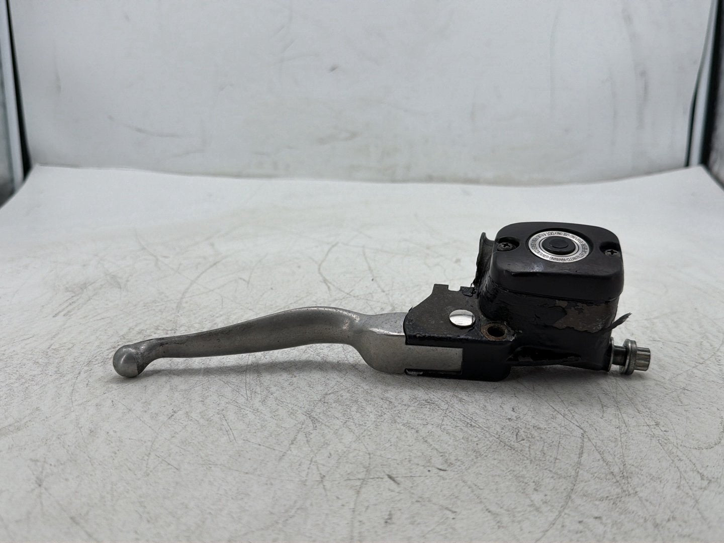 2011 Harley Heritage Softail Classic FLSTC OEM Front Right Brake Lever Master Cylinder