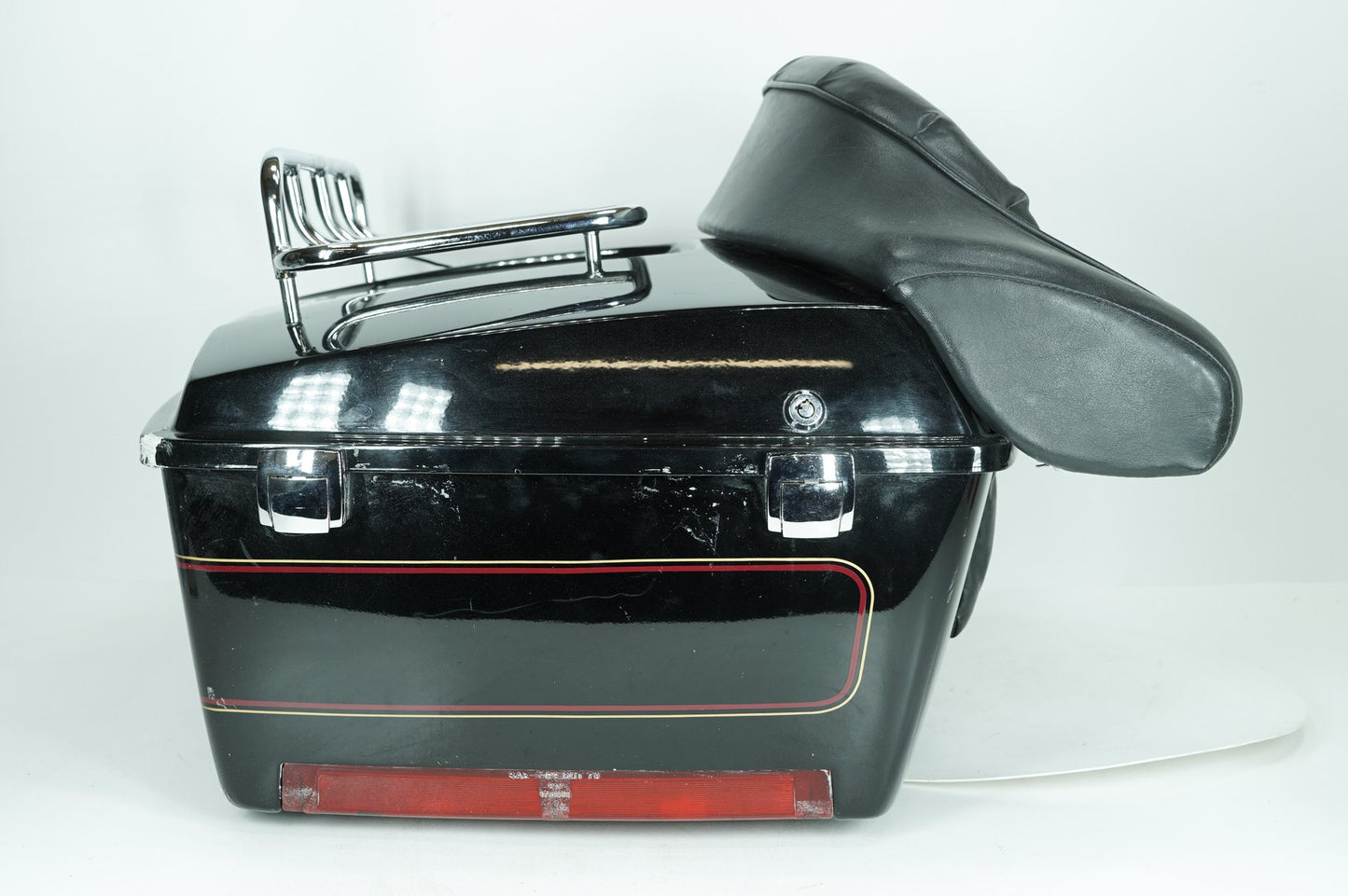 1999 - 2006 Harley-Davidson Touring Electra Glide Classic Rear Tour Pak Trunk Luggage Box NOKey 53140-00BDK