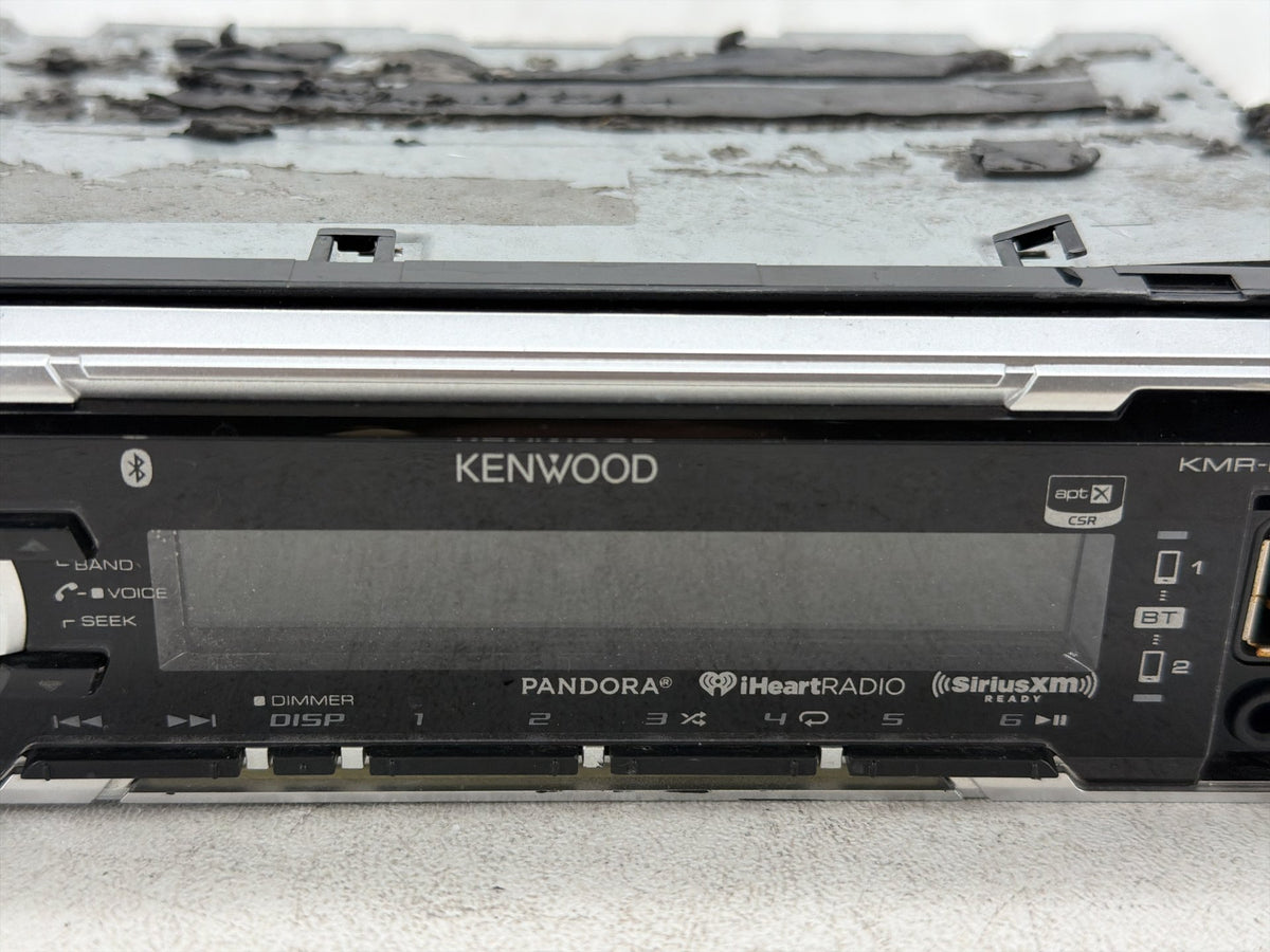 06 Harley Street Glide Touring Digital Media Receiver Head Radio Player Kenwood