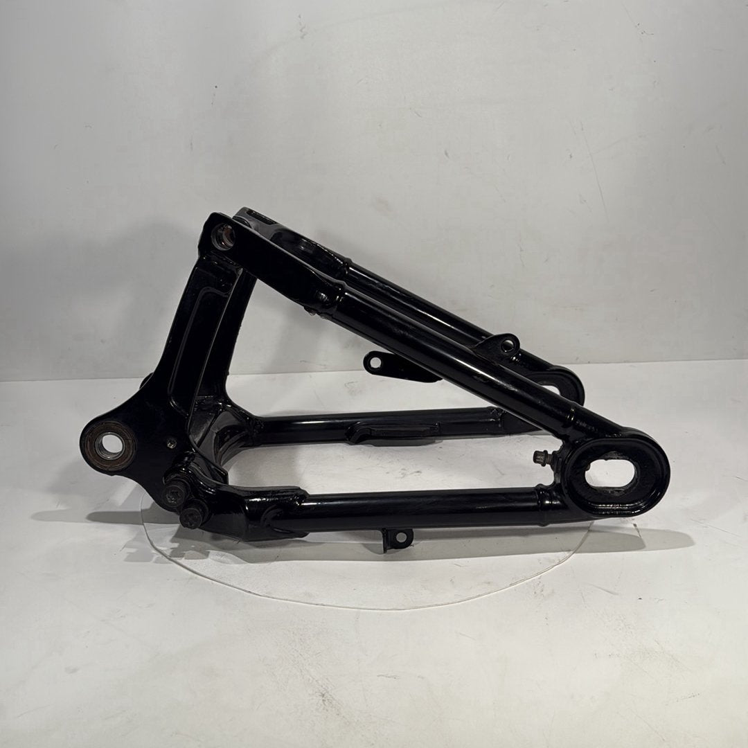 2017 - 2026 Harley-Davidson Softail Heritage Classic 114 Rear Fork Swingarm Swing Arm 47400099BHP