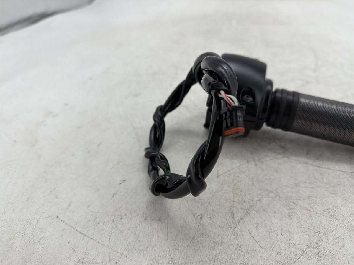 12 Harley Dyna Fat Bob FXDF 103 OEM Left Turn Signal Headlight Switches Controls