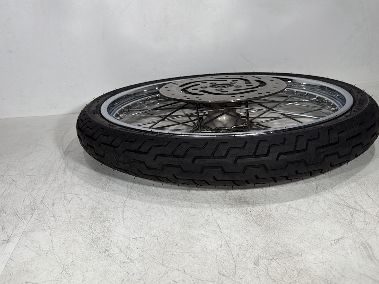 2005 Harley Sportster XL883C 883 Custom OEM Front Wheel Rim Tire Spoked
