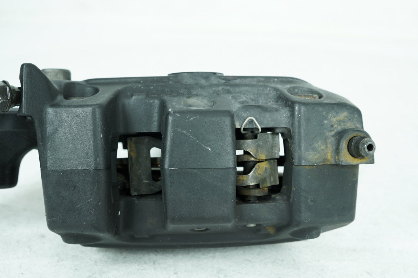 2007 - 2011 Harley-Davidson Touring Street Glide Rear Back Brake Caliper w/ Bracket 44080-08B