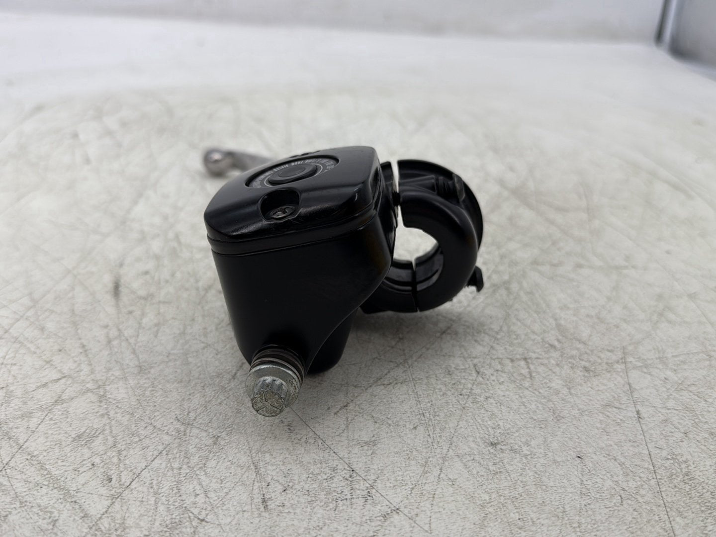 1998 Harley Touring FLHTCUI Electra Glide Ultra OEM Front Right Brake Lever Master Cylinder