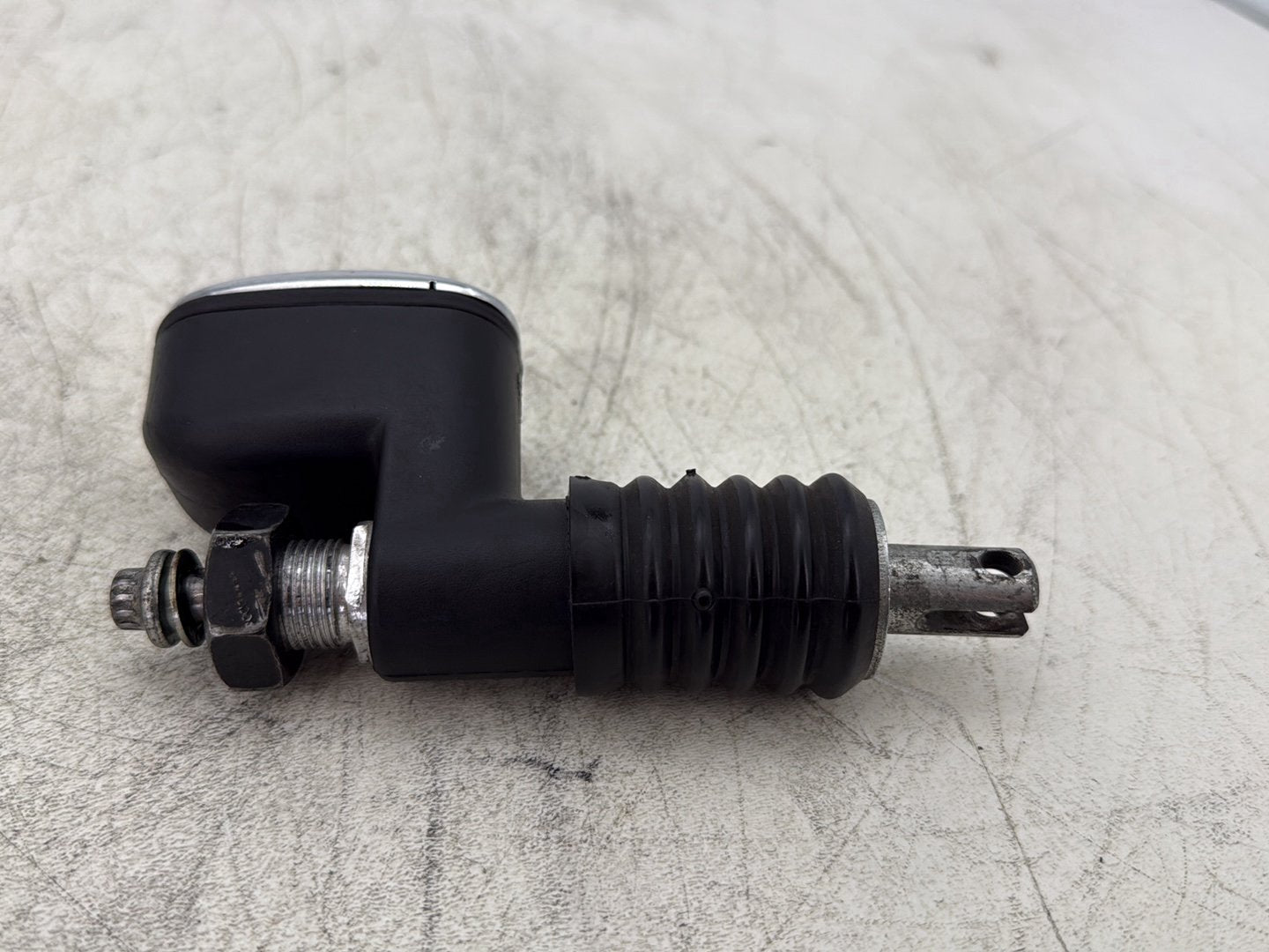 2007 Harley Touring FLHTC Electra Glide Classic OEM Rear Brake Master Cylinder Reservoir