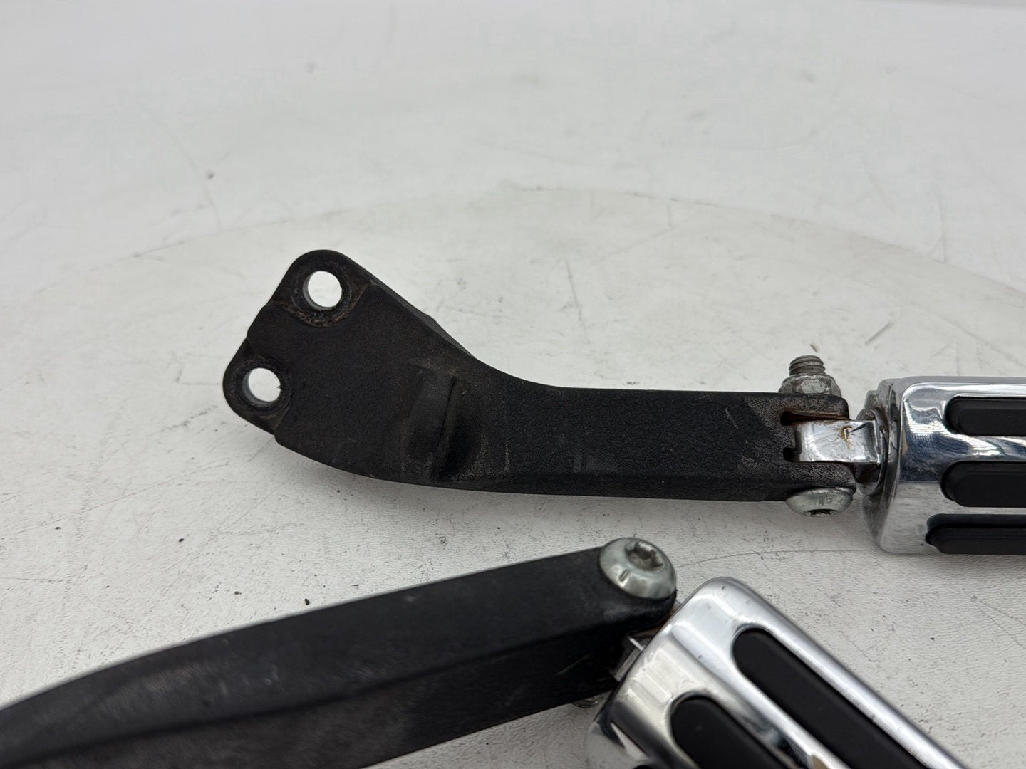 2007 - 2017 Harley-Davidson Dyna Super Glide Custom Passenger Left & Right Foot Pegs 50130-95A