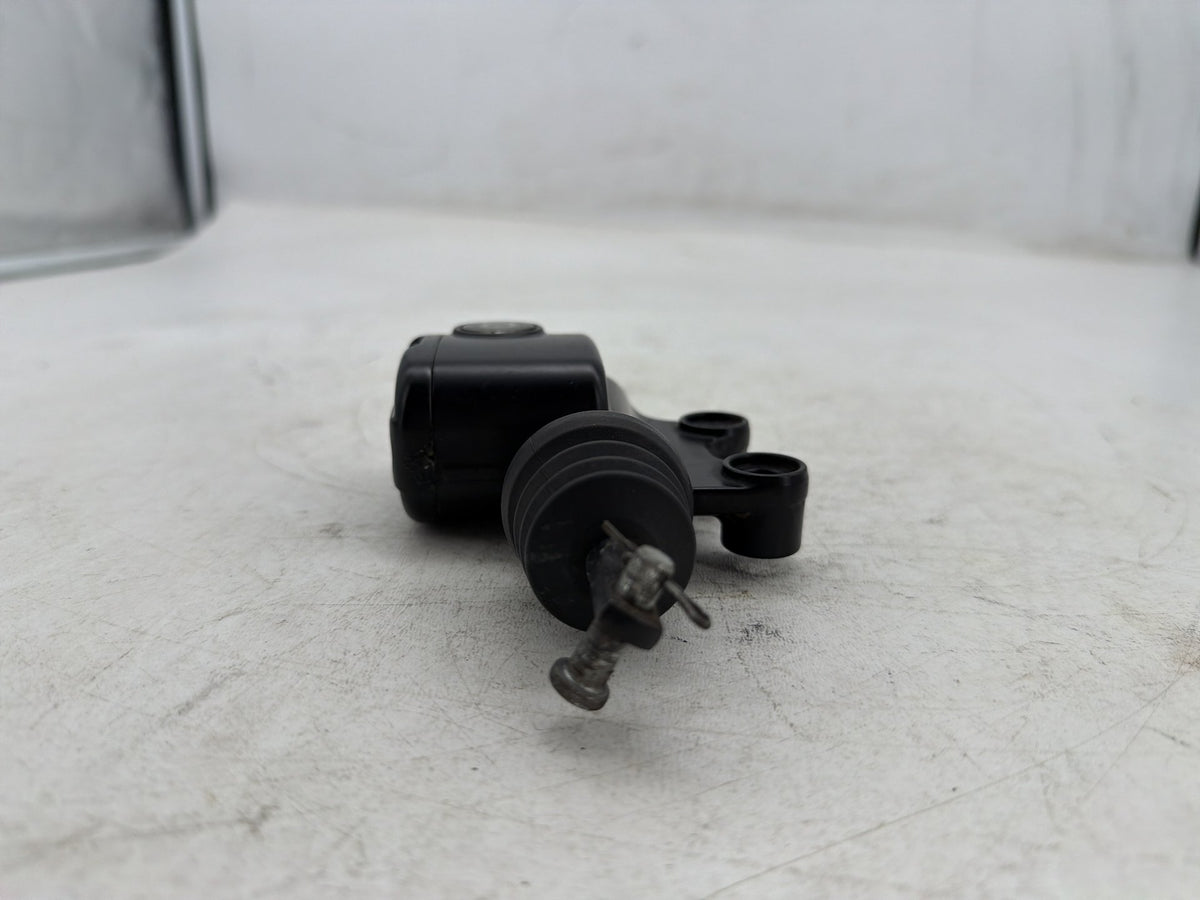 2010 Harley Street Glide Touring FLHX OEM Rear Brake Master Cylinder Reservoir