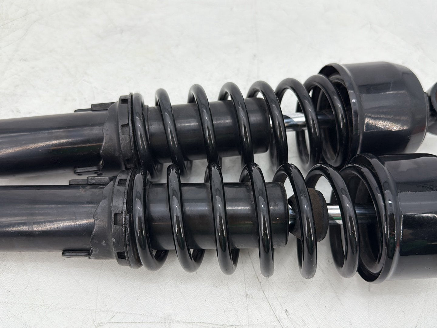 2008 Harley Electra Glide Touring Ultra FLHTCUI OEM Rear Left Right Shock Absorbers