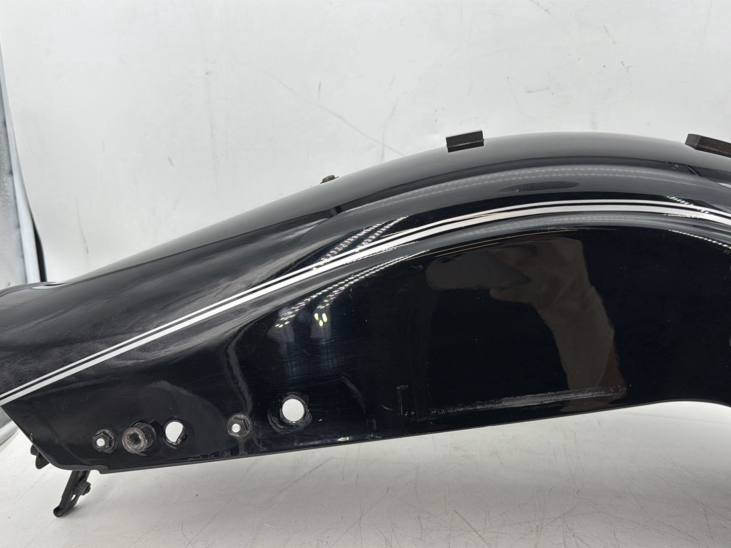 2010 Harley Dyna Fat Bob FXDF OEM Rear Wheel Fender Panel