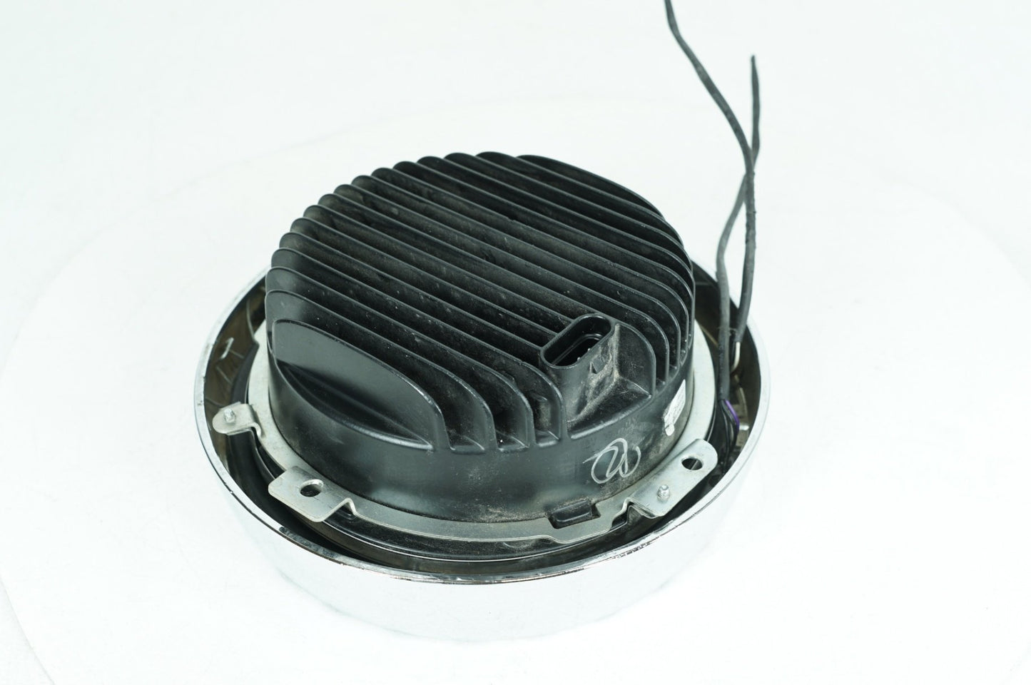 2008 - 2016 Harley-Davidson Touring Electra Glide Ultra Headlight Headlamp Head Lamp Light LED 	67700066