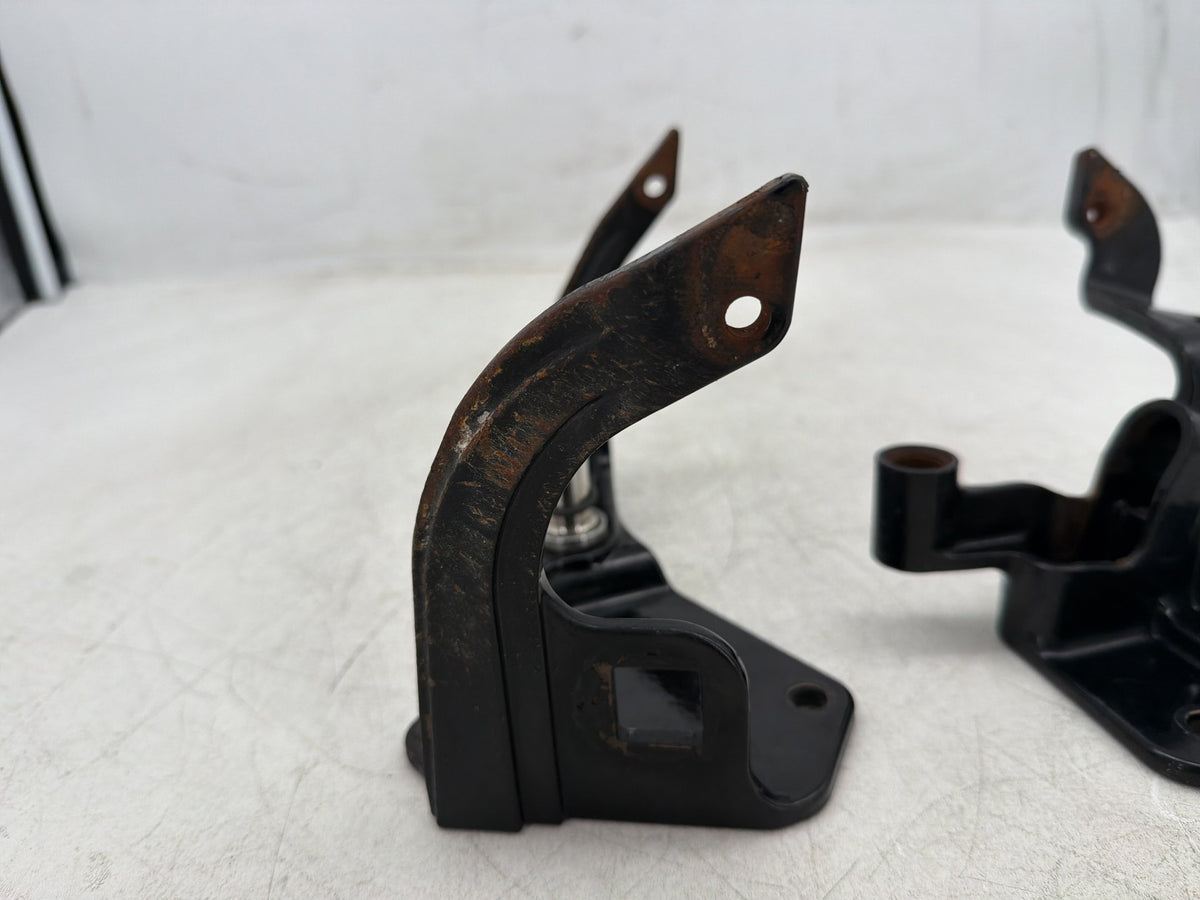 2001 Harley Fat Boy Softail FLSTFI OEM Left Right Driver Footpeg Bracket Mounts