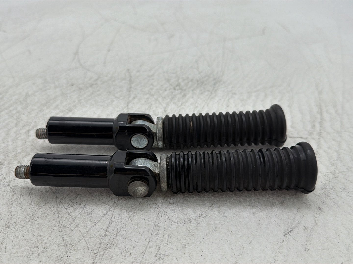 2011 Harley Heritage Softail Classic FLSTC OEM Left & Right Step Foot Rest Pegs