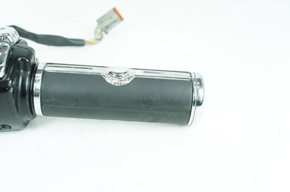 1999 - 2006 Harley-Davidson Softail Heritage Classic Left Turn Signal Headlight Switches Controls 71685-06A
