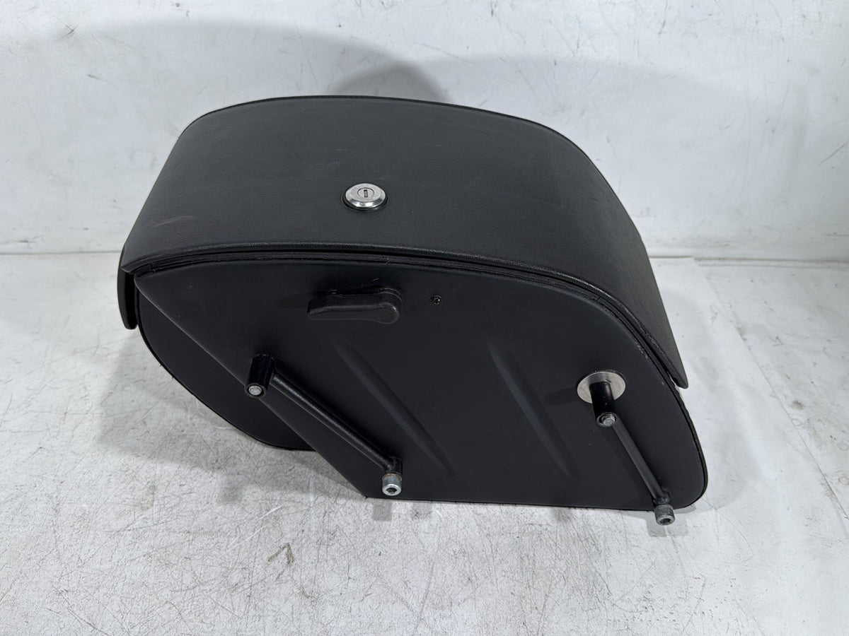 14 Harley Dyna Low Rider Rear Right 1 Saddlebag Viking Baelor Medium * NO Key *
