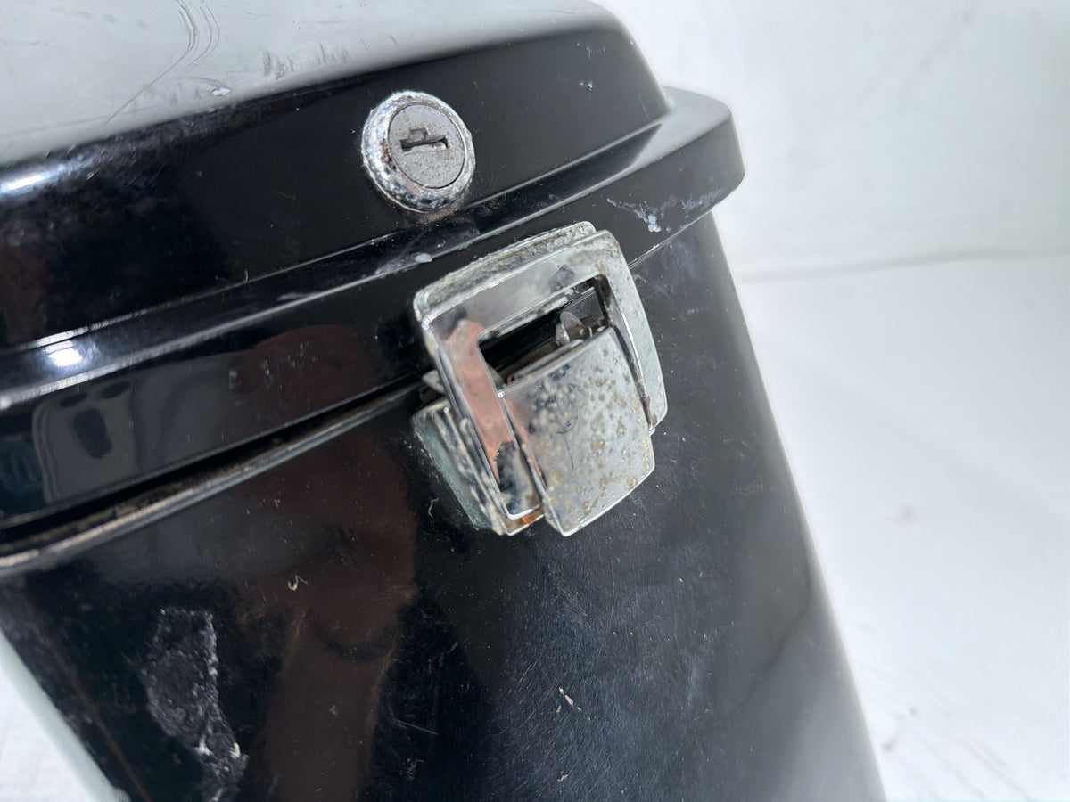 1991 Harley Electra Glide Touring Classic OEM Right 1 Saddlebag Luggage NO Key