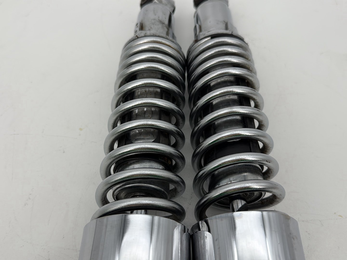 2009 Harley Sportster XL1200C 1200 Custom OEM Rear Left Right Shock Absorbers