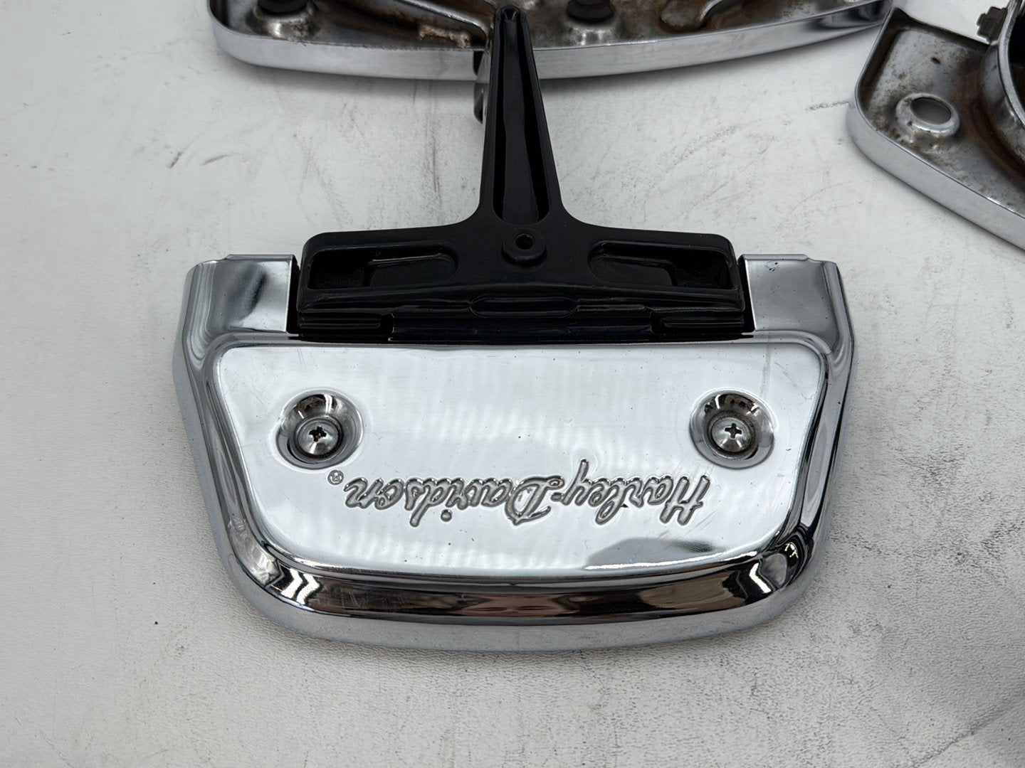 2003 Harley Electra Glide Touring Ultra FLHTCUI OEM Left Right Driver & Pass Floorboard Foot Rest