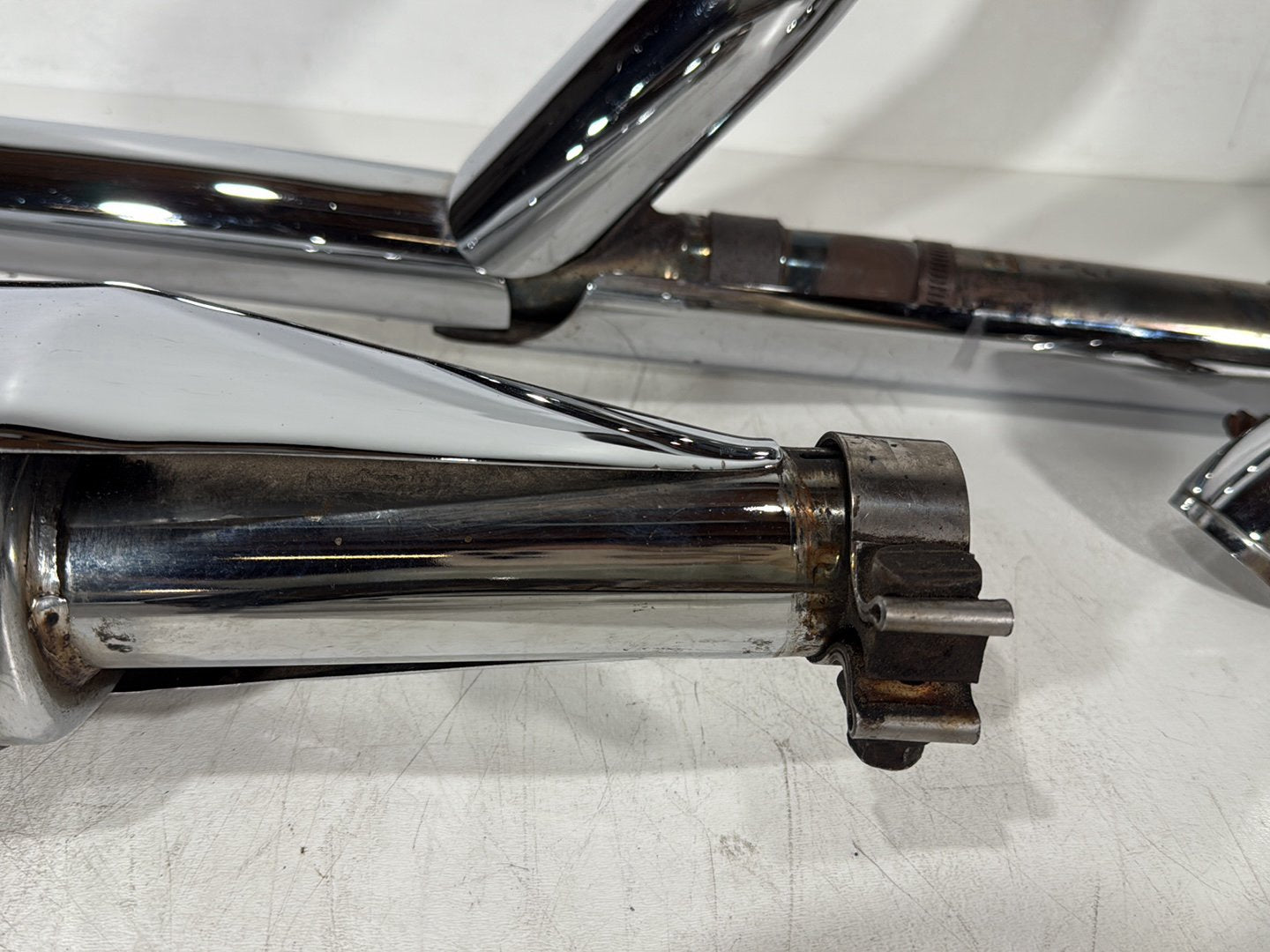 1999 - 2006 Harley-Davidson Touring Electra Glide Ultra Exhaust Header Pipes Muffler Vance & Hines 65621-99B , 65539-95A