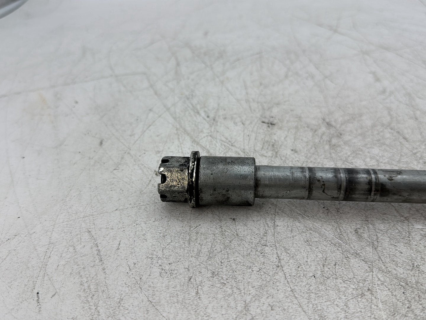 1995 Harley Road King Touring FLHR OEM Rear Wheel Axle Bolt Shaft