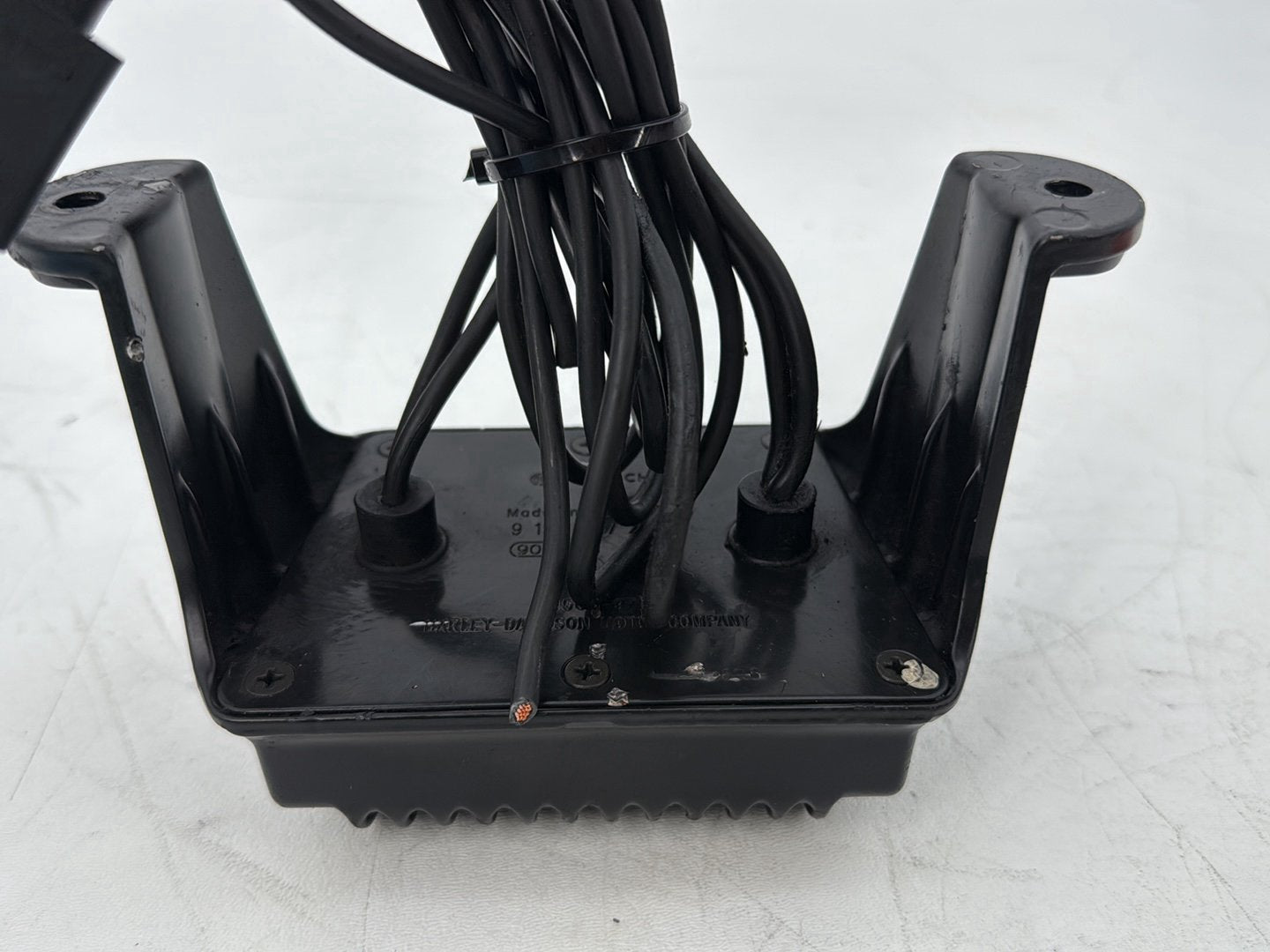 2007 - 2012 Harley-Davidson Touring Electra Glide Ultra Voltage Regulator Rectifier  	74505-06