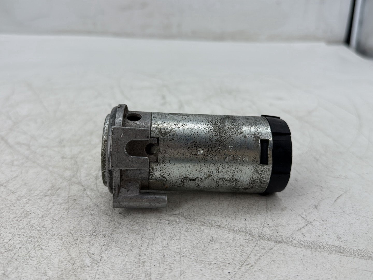 2005 Harley Electra Glide Touring Ultra FLHTCUI OEM EVAP Vapor Charcoal Fuel Emission Canister