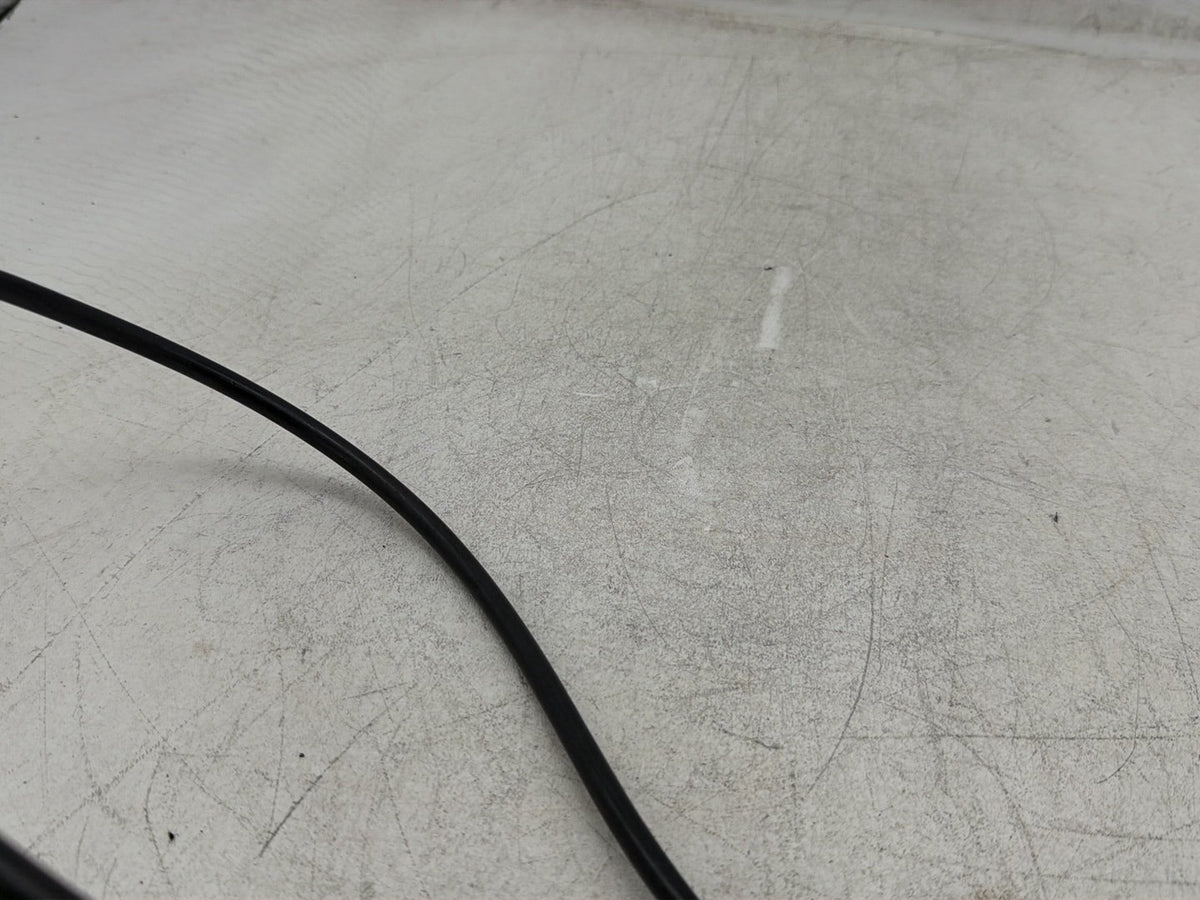 2010 Harley Electra Glide Touring Ultra OEM Front Brake Hose Line Pipe ABS