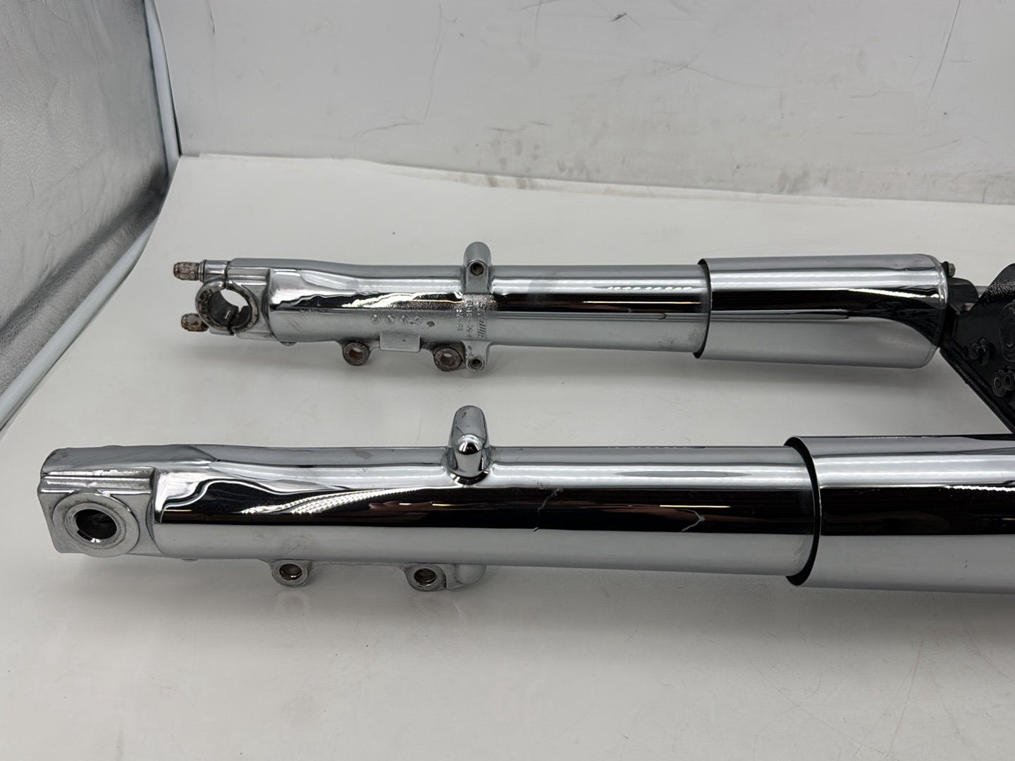 2013 Harley Street Glide Touring FLHX OEM Front Triple Tree Set & LH RH Fork Legs Sliders