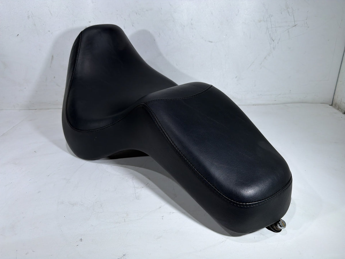 2001 Harley Softail Deuce FXSTD OEM Passenger Rider Driver Seat Saddle