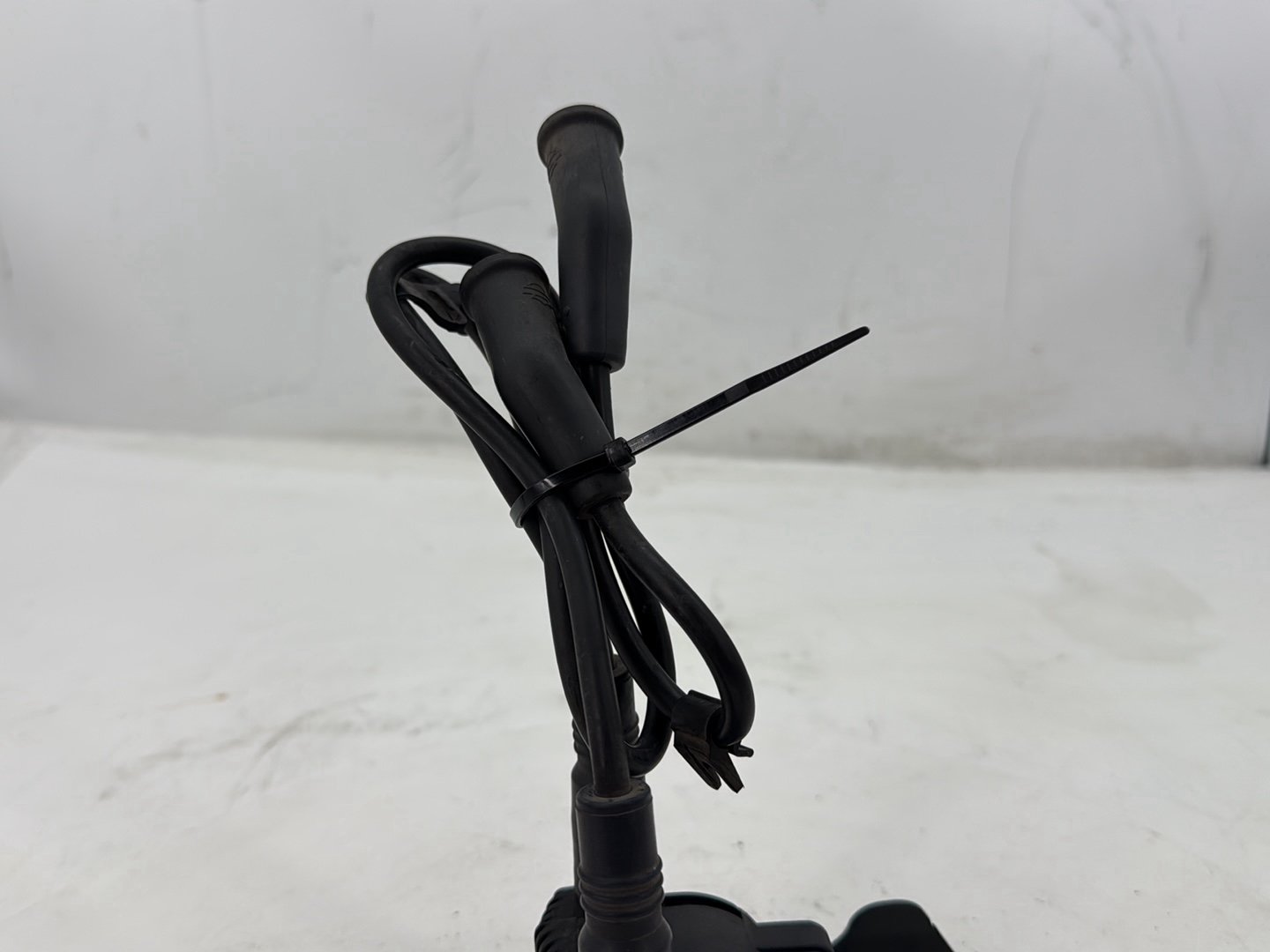 2007 Harley Street Glide Touring FLHX OEM Ignition Coil Spark Plugs Cable