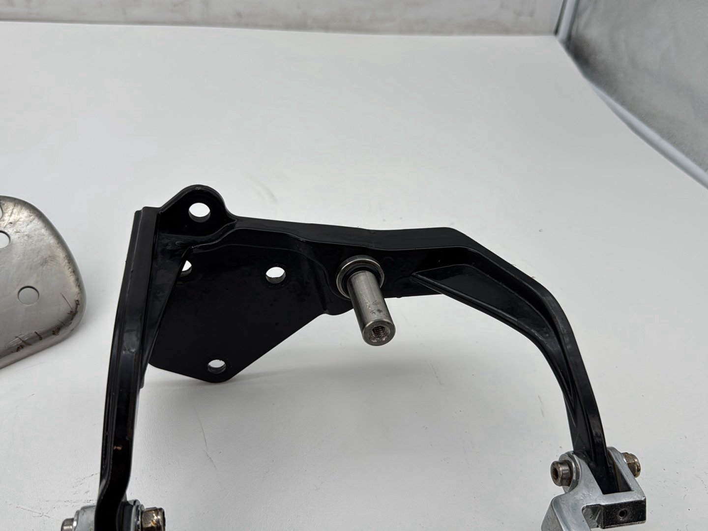 2008 Harley Softail Deluxe FLSTN OEM Left Right Driver Floorboard Foot Rest