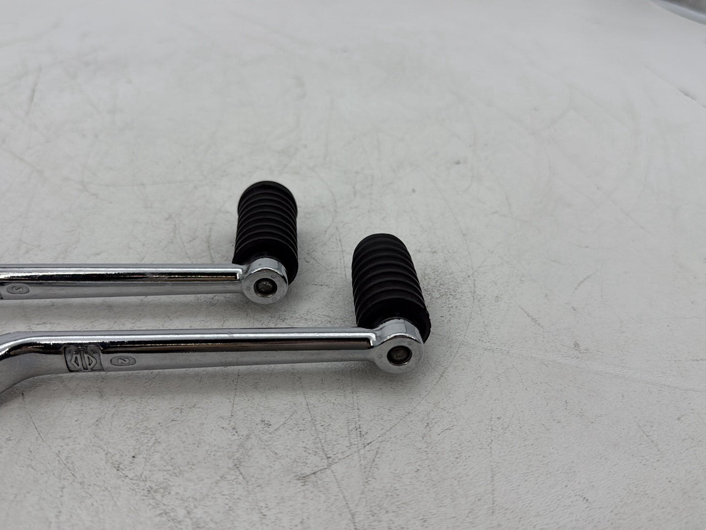 2017 Harley Road Glide Touring FLTRXS OEM Gear Shifter Lever Pedal Pedals