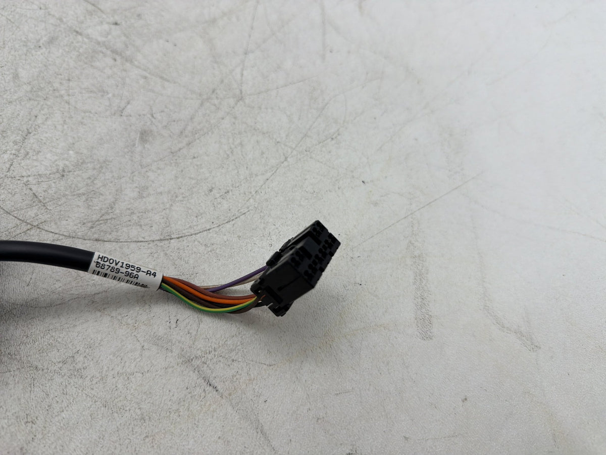 09 Harley Electra Glide Touring CVO OEM Dash Indicator Lamp Wire Plug 68789-96A