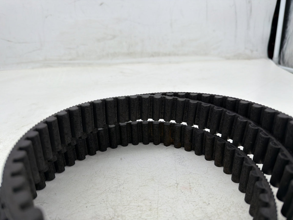 2001 Harley Softail Deuce FXSTD OEM Rear Drive Belt 40307-00B 135T 1-1/8"