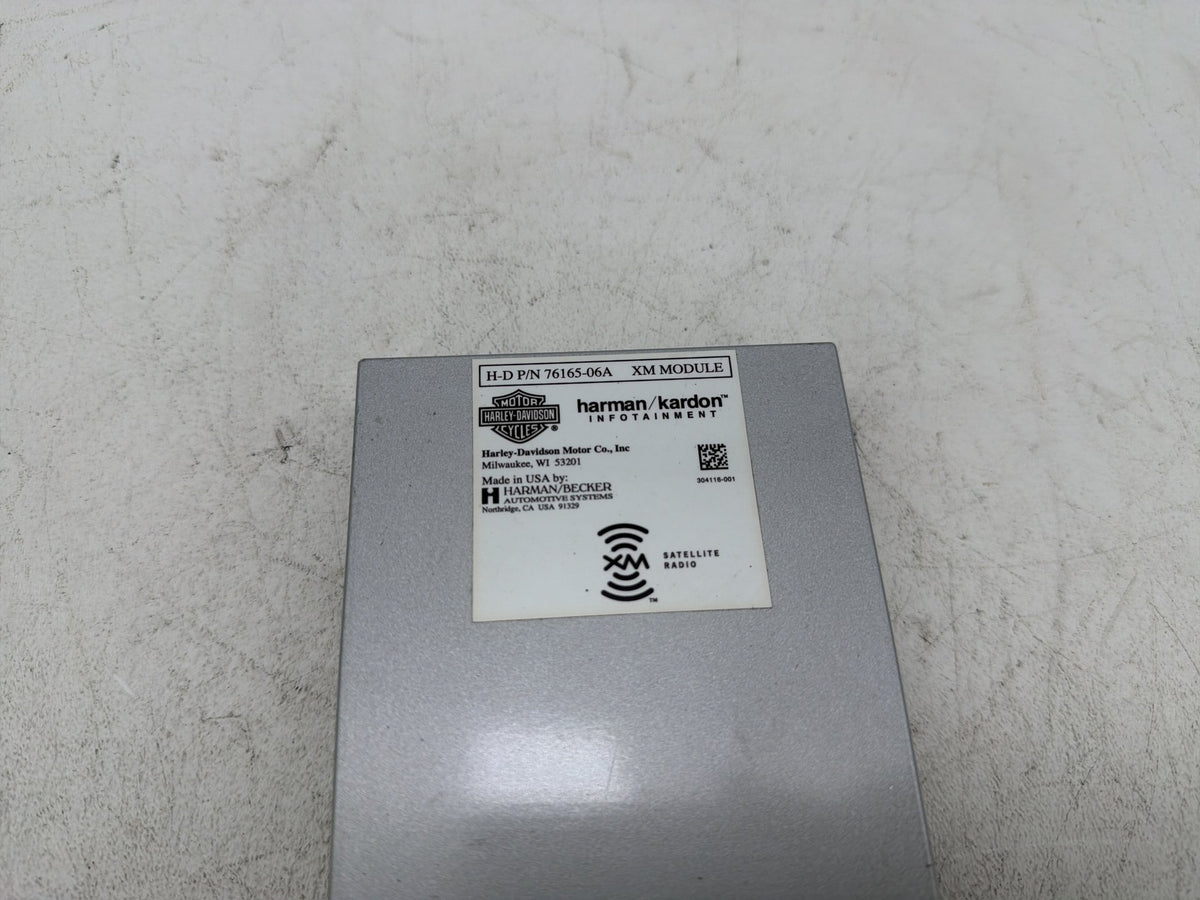 07 Harley Electra Touring CVO Eagle OEM XM Harman Kardon Radio Module 76165-06A