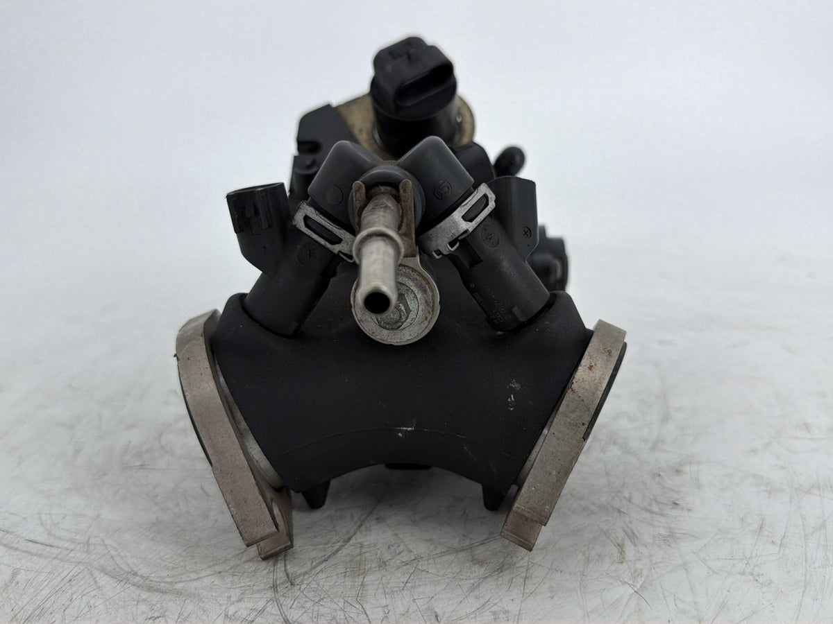 06 Harley Touring Electra Glide Classic OEM Engine Intake Manifold Throttle Body